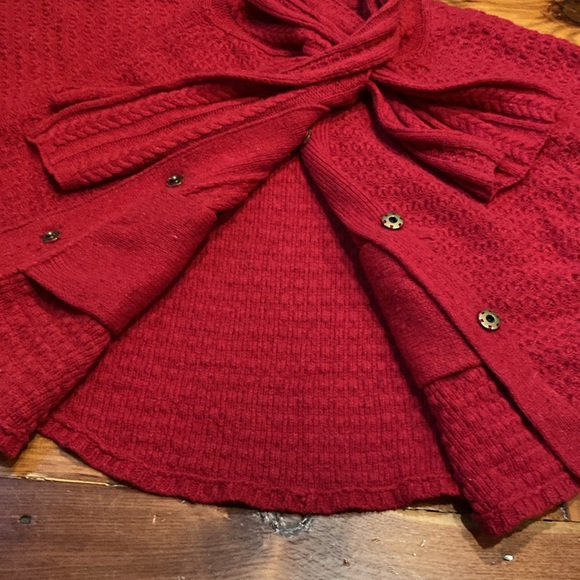 SPARROW S Red Cable Knit Wool Cape Sweater Knit Scarf Lagenlook Anthropologie - Picture 2 of 9